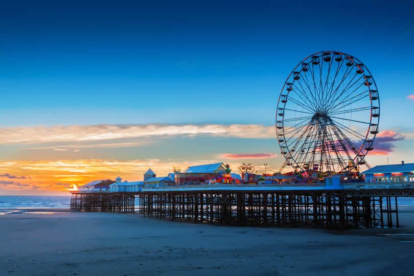 Blackpool central pier and ferris wheel