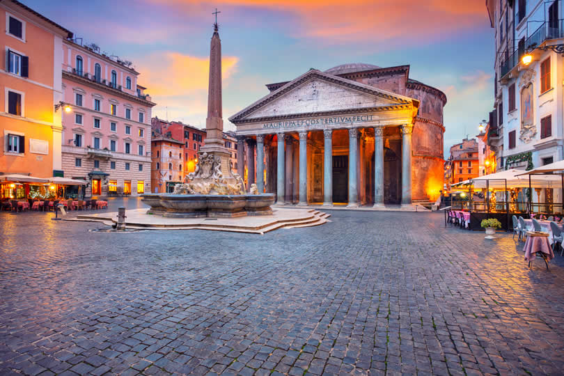 The Pantheon in the evening, central Rome
