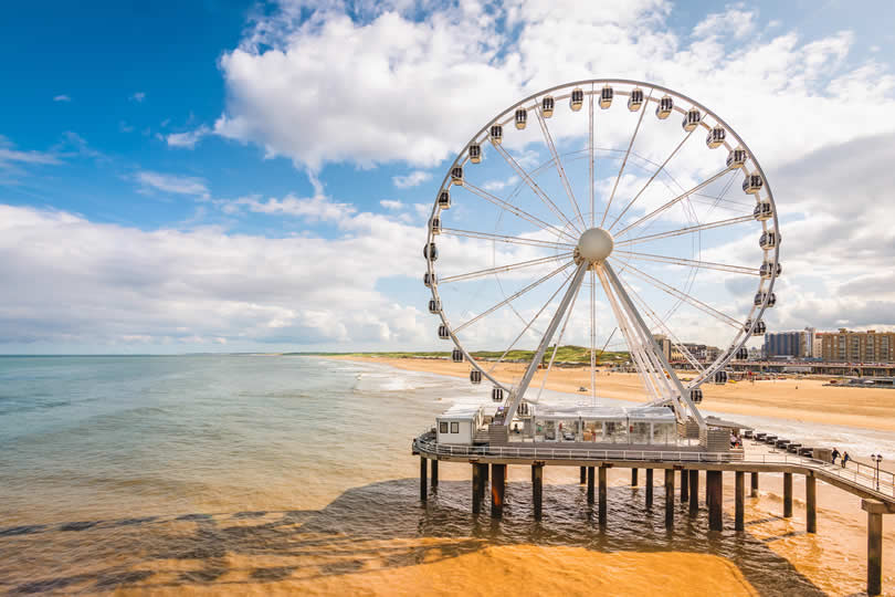 Ferris wheel on beach in Scheveningen