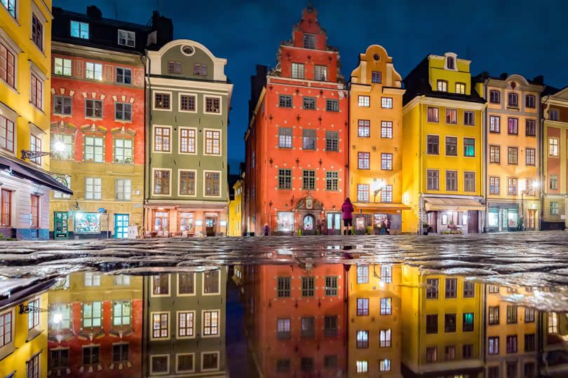 Gamla Stan houses in Stockholm at night